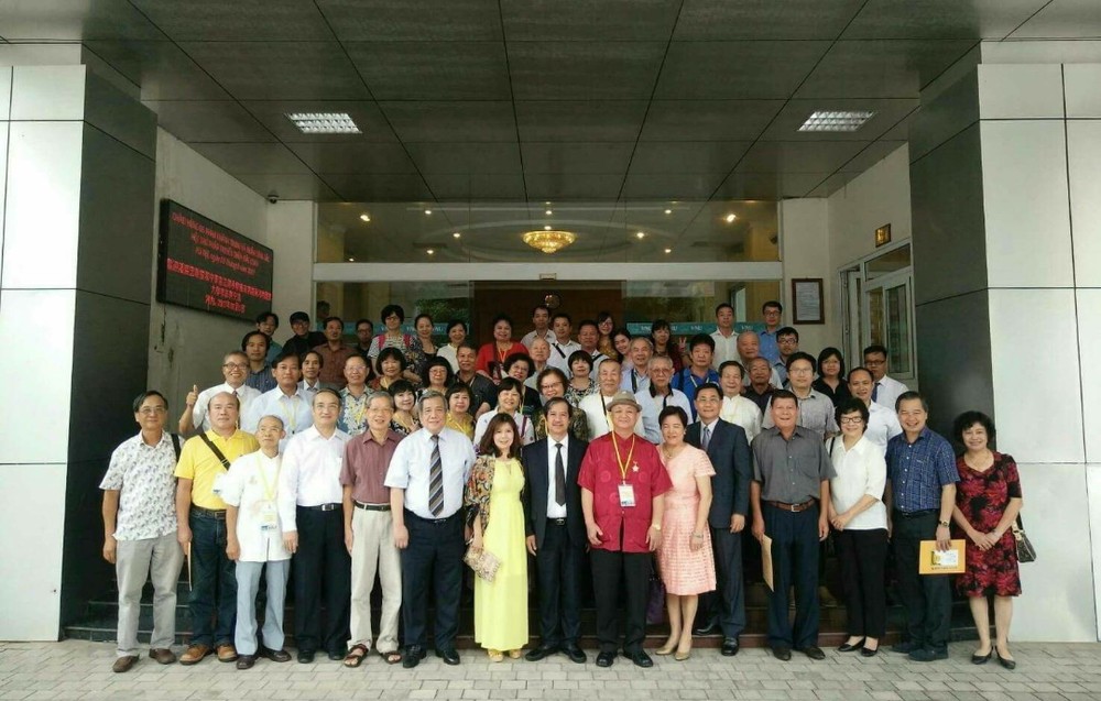 潘慶忠書法家獲國立大學頒獎 ảnh 3