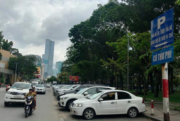 圖為本市第一郡黎萊街停車收費路段。（示意圖源：互聯網）