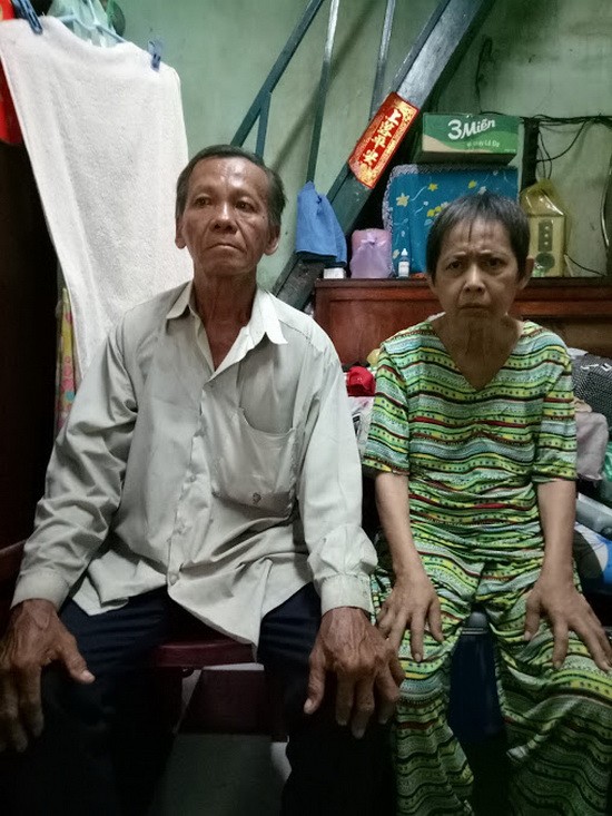 馮富夫婦求助醫藥費。