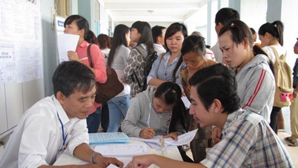 圖為就業者應徵。本市缺乏 2.8 萬就業崗位。（示意圖源：互聯網）