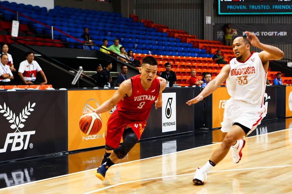 越南選手華人趙漢明在對印尼隊比賽一瞥。