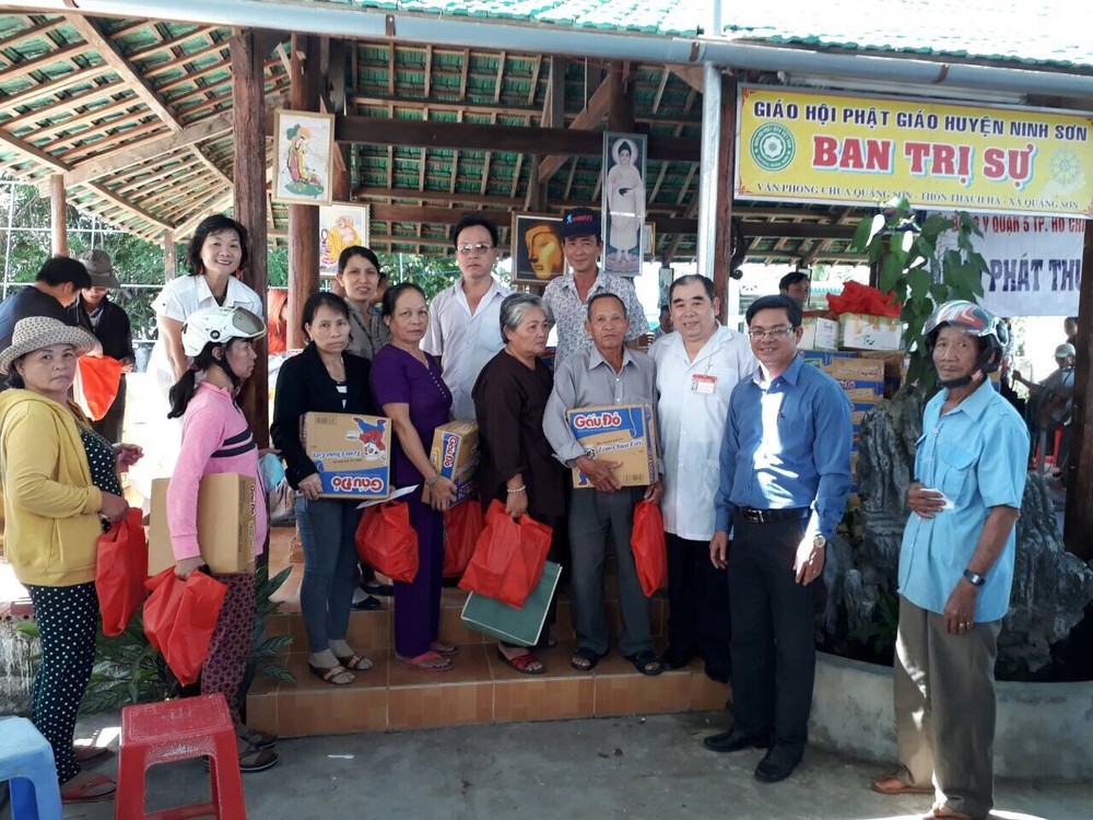 第五郡東醫會赴寧順贈醫施藥 ảnh 1