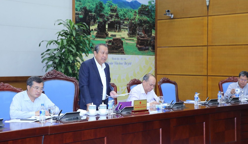 政府常務副總理張和平主持會議並發言。（圖源：黎山）