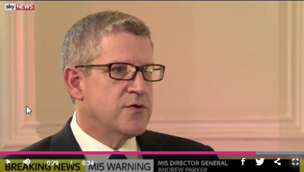 圖為英國情報部門軍情五處主管安德魯‧帕克(Andrew Parker)。（圖源：SkyNews視頻截圖）