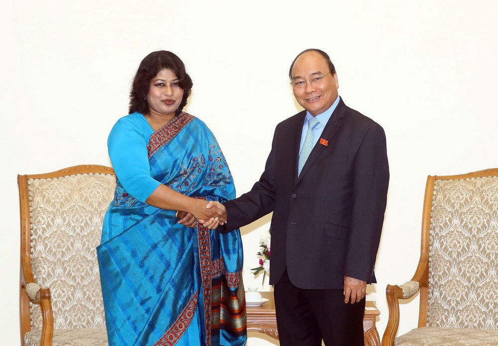 阮春福總理接見納茲大使。（圖源：越通社）