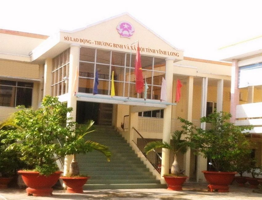 永隆省是正在持續著力開展促進勞工輸出工作措施，有助增加民眾收入，逐步實現可持續脫貧的地方。圖為該省勞動與榮軍社會廳辦事處。（示意圖源：互聯網）