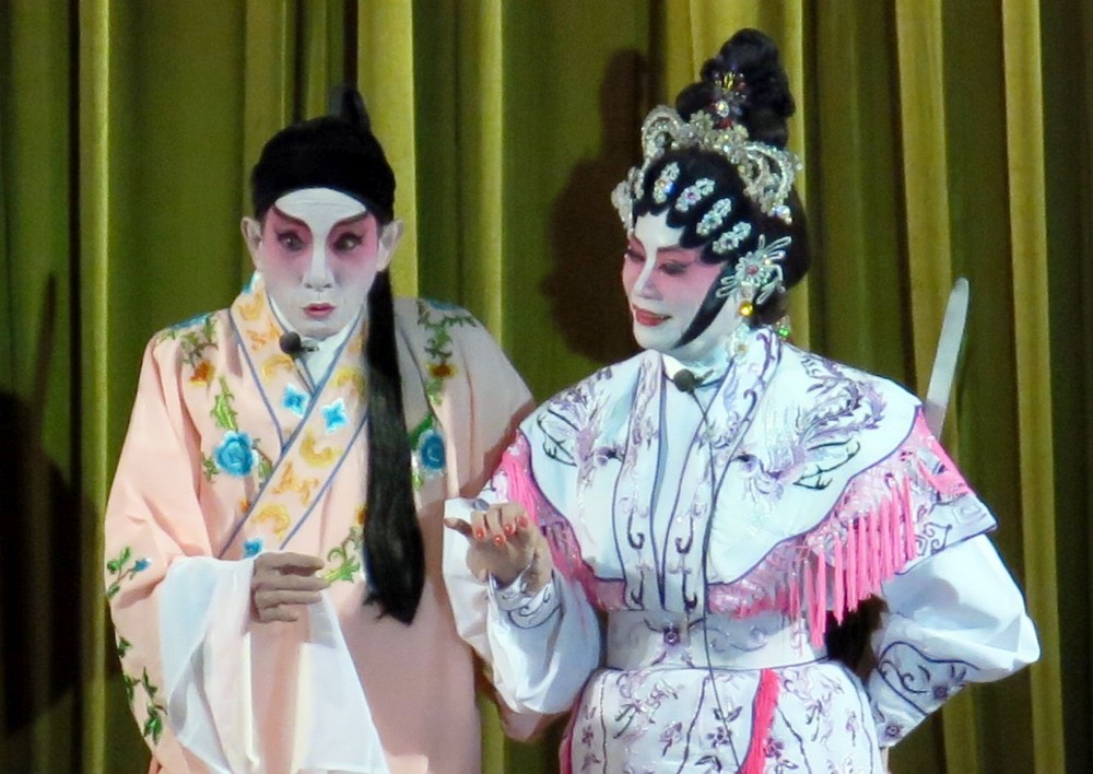 林振威與梁玉燕劇照。