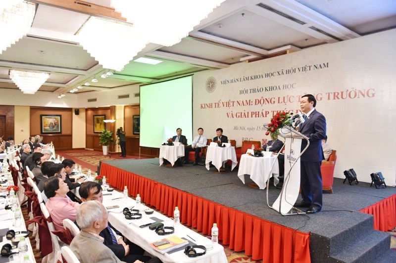 政府副總理王廷惠在“增長動力與促進措施”科研會上發表演講。（圖源：日北）