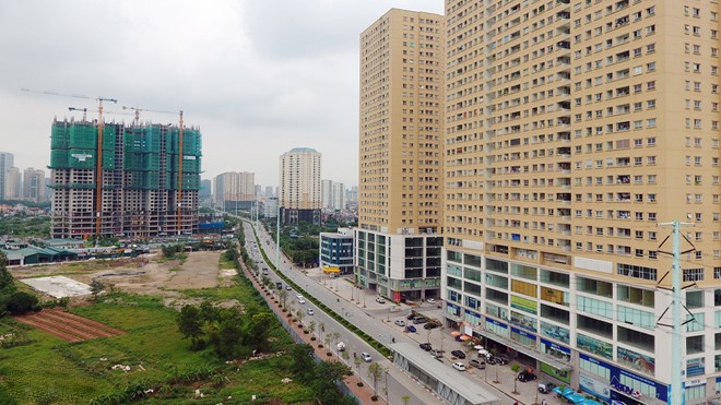 總監察署的《結論》指出，河內市人委會過去期間的房地產項目管理的一系列違規行徑。（示意圖源：Zing.vn）