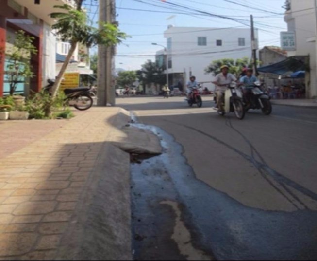 不得擅自剷低人行道。（圖源：互聯網）