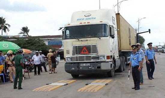 本月內有280起貨物超載，司機與車主被處罰逾25億元。（圖源：互聯網）