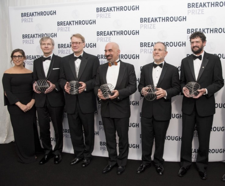 基礎物理突破的300萬美元獎金將由27名成員組成的WMAP實驗團隊共享，其中包括5位獲獎團隊領導。（圖源：互聯網）