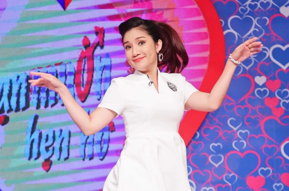 吉祥在《你想約會》節目中擔任主持人。