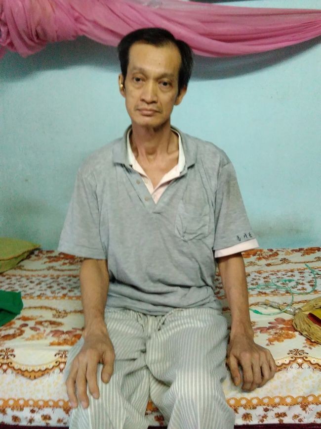 李亞貴患上肺病、胃病和高血壓。