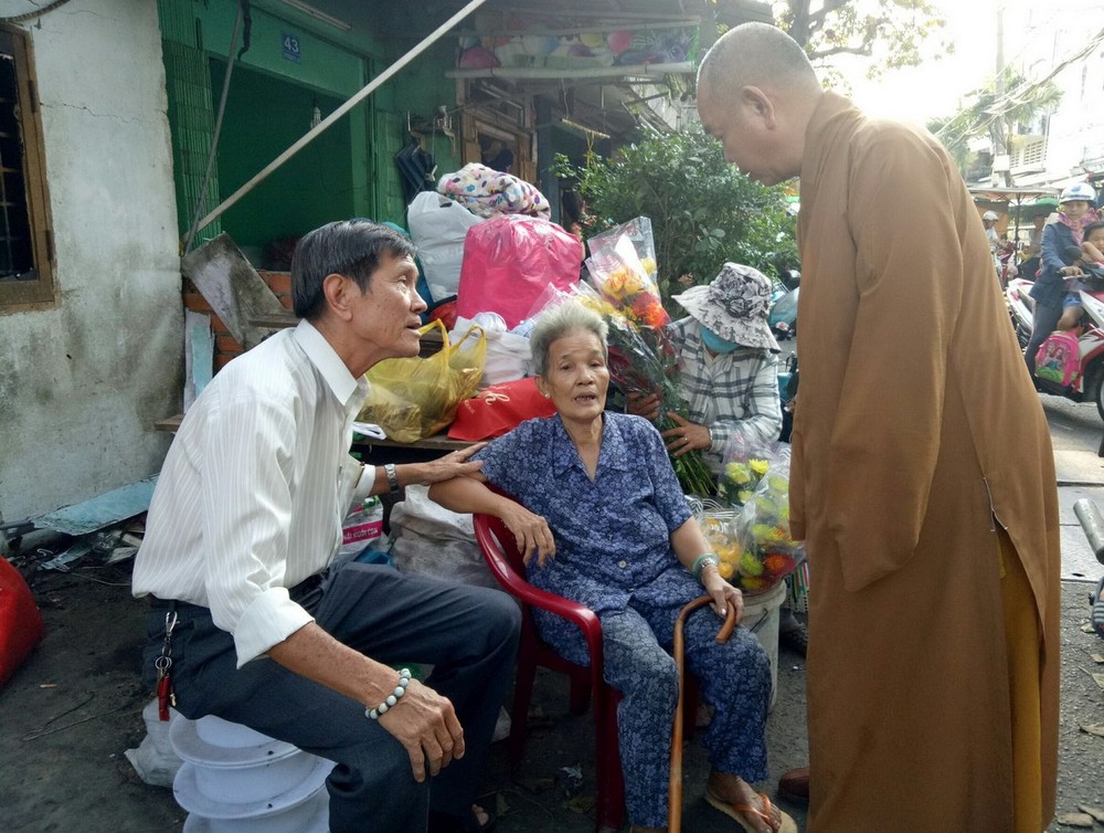 第八郡協助災民克服火警 ảnh 2