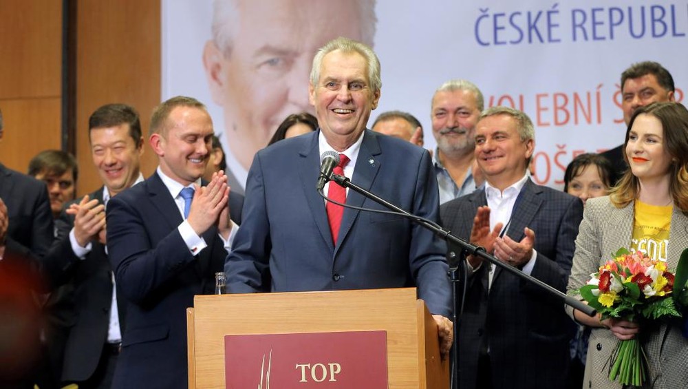 捷克現任總統澤曼贏得連任。（圖源：路透社）