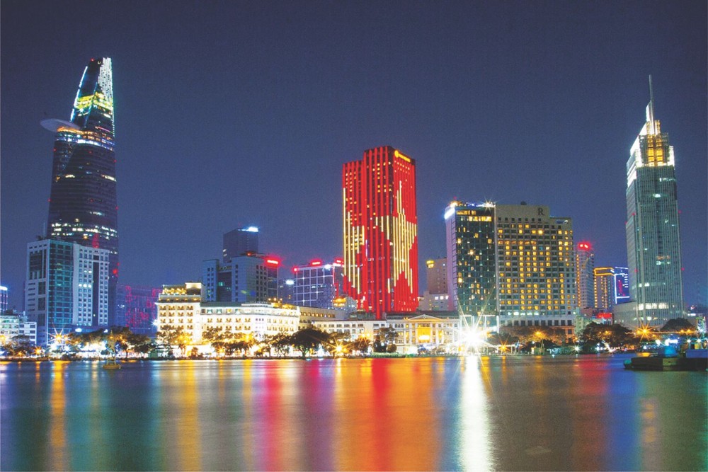 西貢 The Reverie 與越南 U23 足球隊並肩同行 ảnh 3