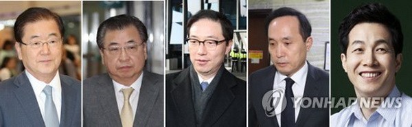 左起依次為青瓦臺國家安保室長鄭義溶、國家情報院院長徐薰、統一部次官千海成、國家情報院第二次長金相均、青瓦臺國政狀況室長尹建永。 （圖源：韓聯社）