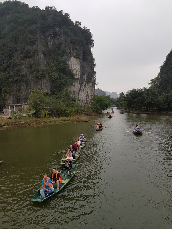 國內外遊客參觀長安旅遊景點。（圖源：克豪）