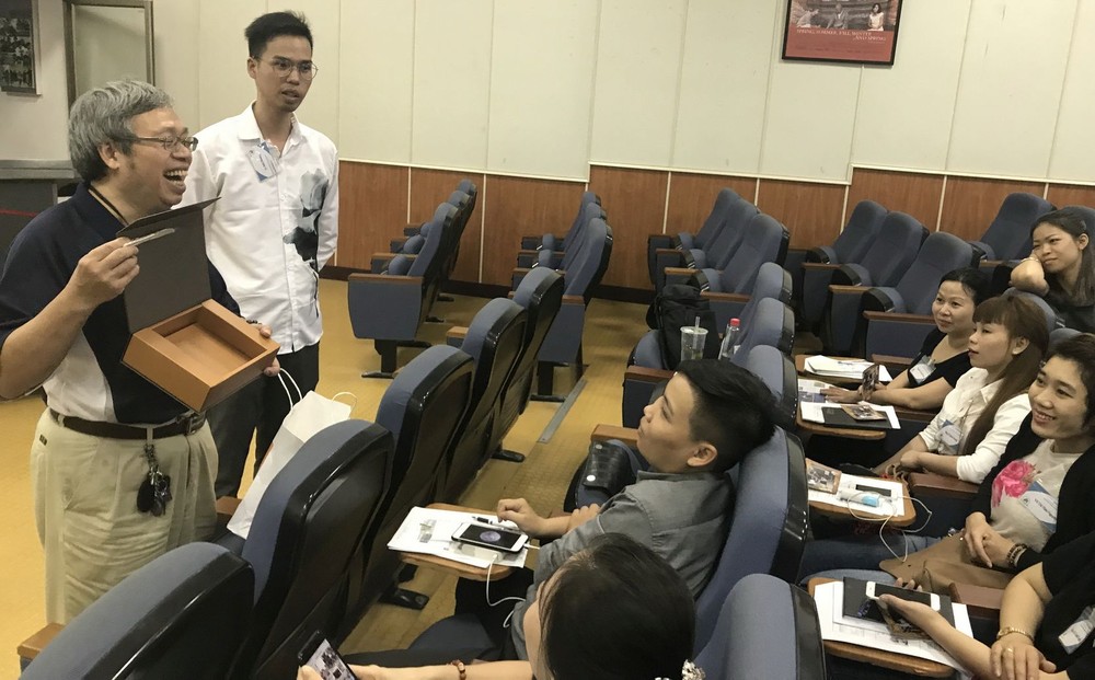 台資大發公司員工抵達台南參加文化創意產業旅遊學團活動。