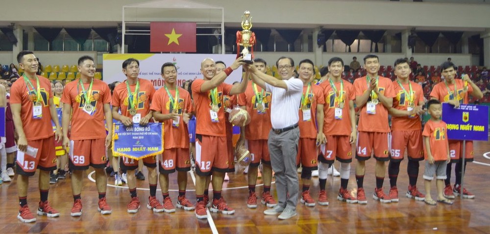 第十一郡男子隊奪得冠軍。