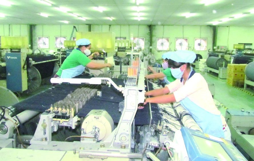 越香集團向黨推薦優秀員工以接納入黨。