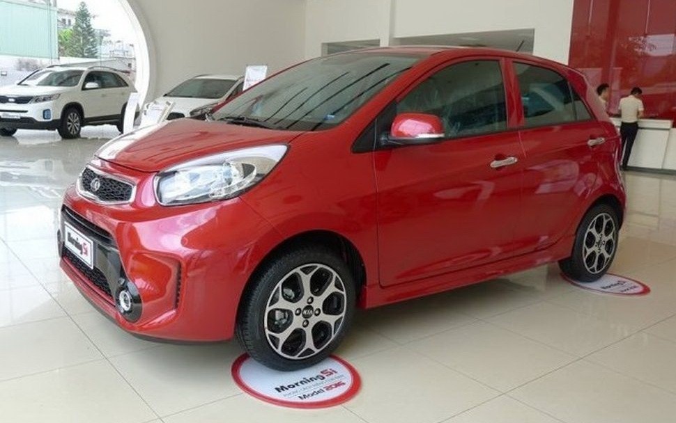 國產轎車售價上漲。圖為Kia Morning Si AT轎車。（圖源：互聯網）