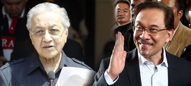 馬哈蒂爾（左）和安瓦爾。（圖源：星洲網）