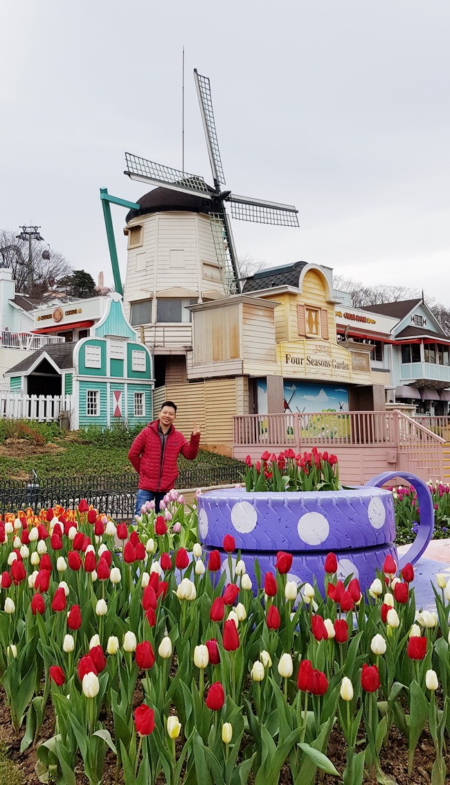 愛寶樂園中的景色猶如童話世界。