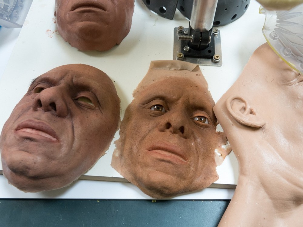 英國科學家製造出超逼真機器人 ảnh 2