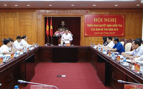 中央內政部長潘廷擢主持黨中央書記處今年對諒山省委常務處的檢查決定開展會議。（圖源：VOV）