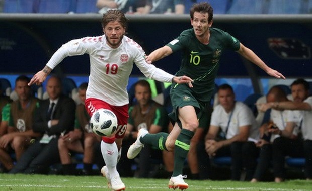 丹麥（白衣）－澳大利亞不分勝負。（圖源：互聯網）