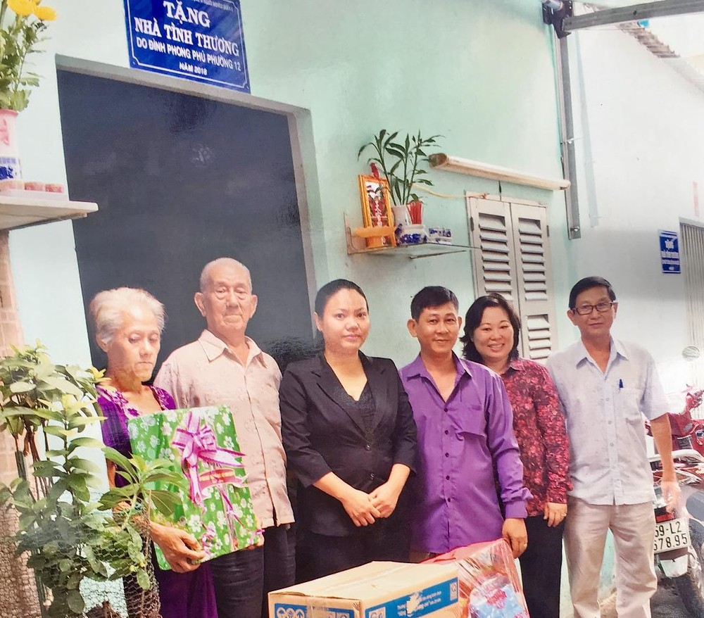 “溫情屋”轉交儀式一瞥。