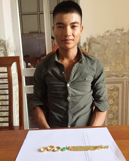 涉案嫌疑人阮光德與回收的贓物證。（圖源：B.M）