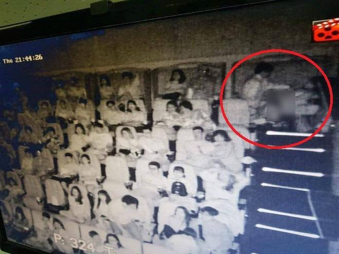 在社交網上發佈並引起輿論紛紛的親熱視頻。（圖源：視頻截圖）