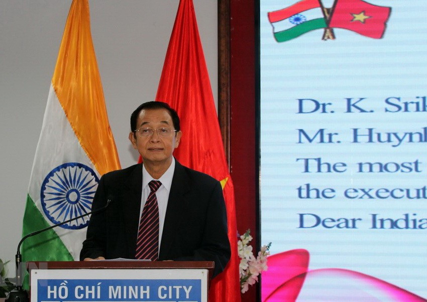 越印友好協會主席黃成立在招待會上發言。（圖源：越通社）