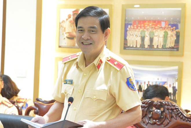 新任交通警察局長武杜英勇少將在會議上發言。（圖源：政府新聞網）