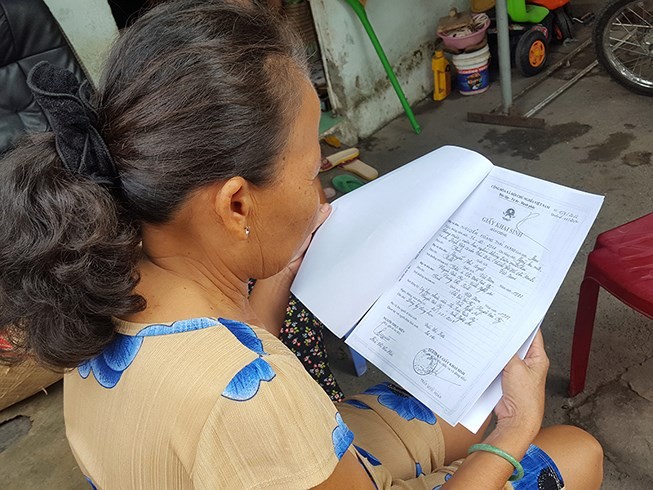 守德郡長壽坊某家長已收到入學通知書並到校辦理入學手續。