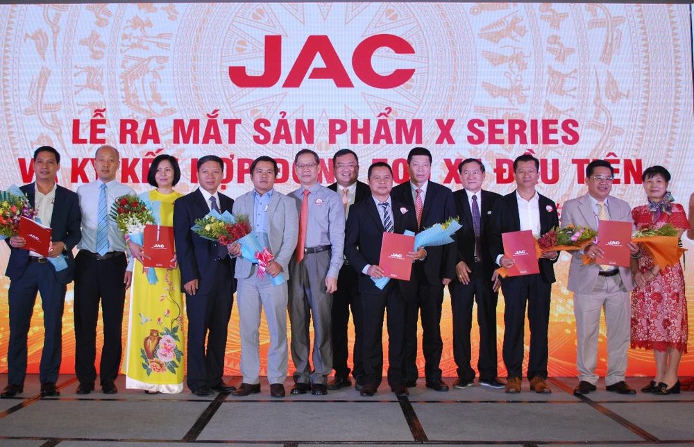 簽約各方代表合照。