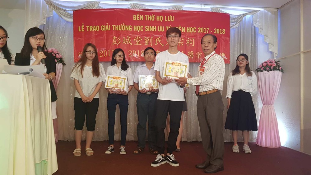 六桂堂大宗祠頒發獎學金 ảnh 1