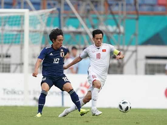 越南(白衣)-日本比賽一瞥。