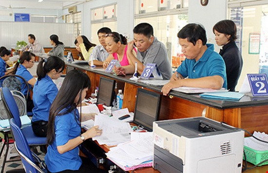 對土地行政手續實行標準化有利於民眾和企業。