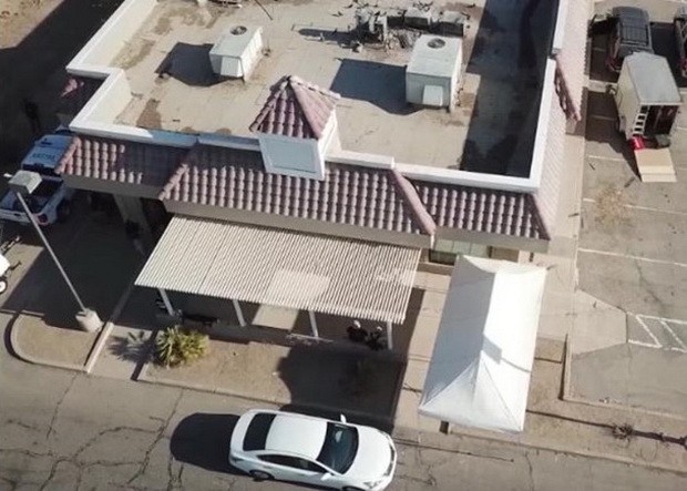 毒販在廢棄速食店挖180米秘道運毒 ảnh 3