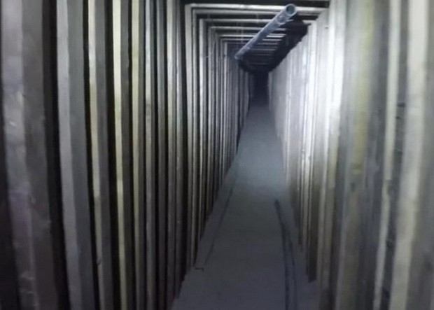 毒販在廢棄速食店挖180米秘道運毒 ảnh 1