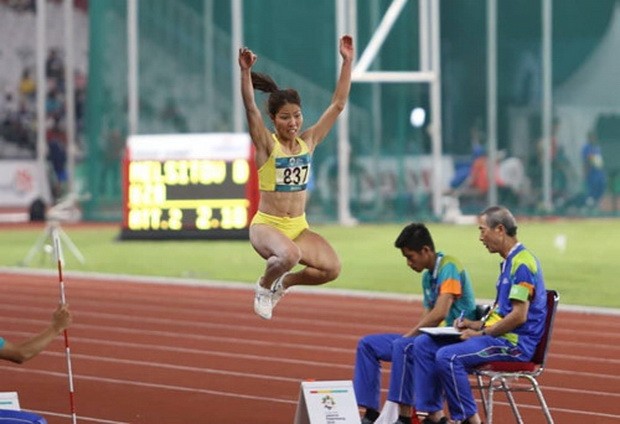 2018 年雅加達亞運會：裴氏秋草奪得跳遠金牌   男足越南－敘利亞：１比０ ảnh 1