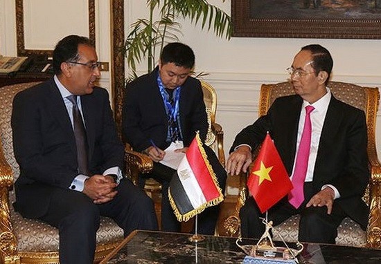 國家主席陳大光與埃及總理馬德布利會晤。（圖源：VOV）