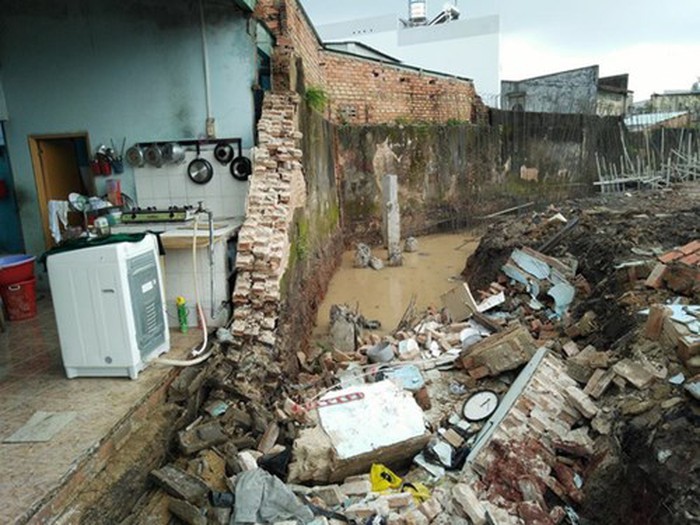 圍牆倒塌事故現場。（圖源：TL）