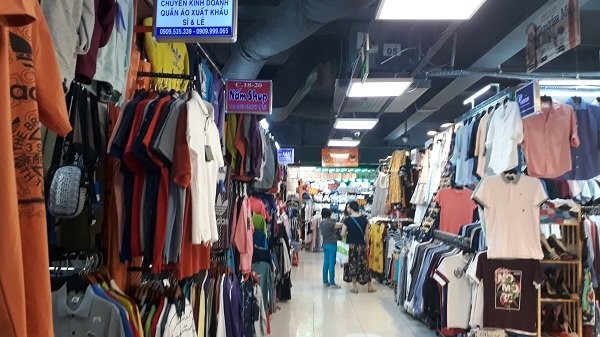 “九‧二三”公園地下市場(Sense Market)一瞥。