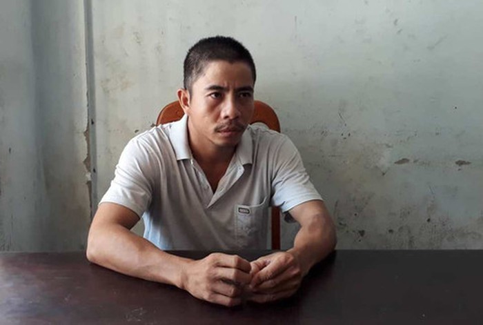 被拘留的嫌犯阮栢輝。（圖源：黃君）