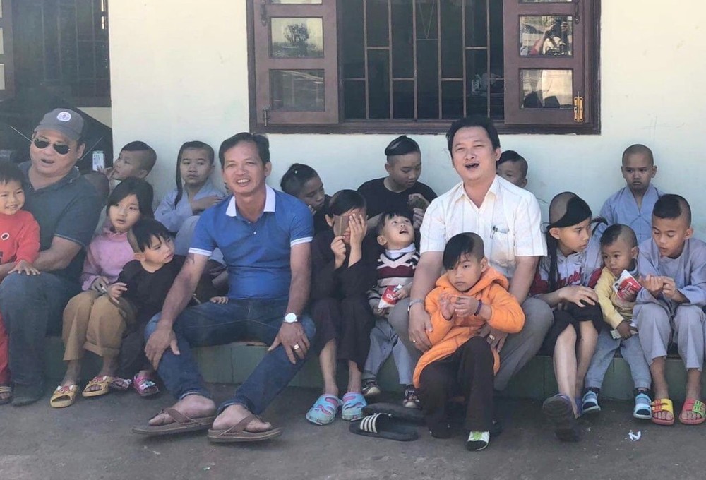 五行廟慈善組赴林同省行善 ảnh 1